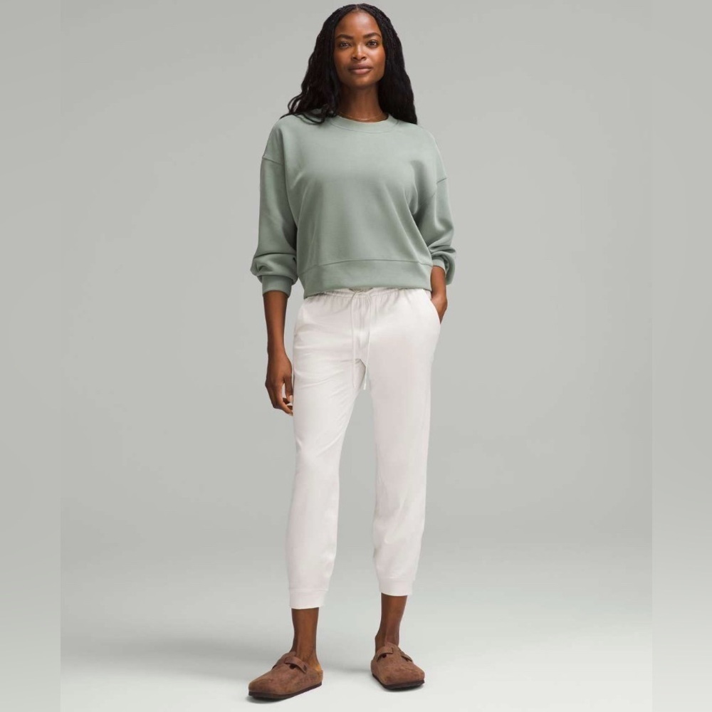 Lululemon Soft Jersey Classic-Fit Mid-Rise Jogger *7/8 Length Heathered Bone